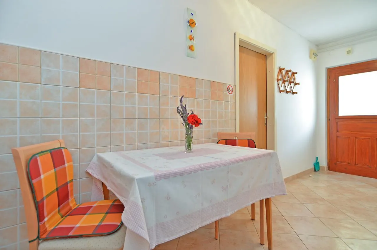 Apartment & Room Tanja 1552 Пула Хорватия