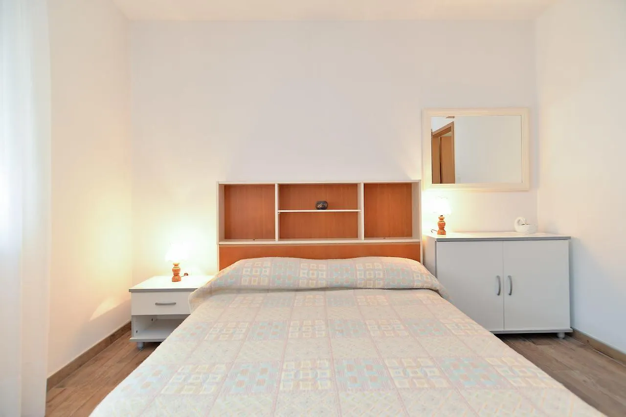 Apartment & Room Tanja 1552 Пула