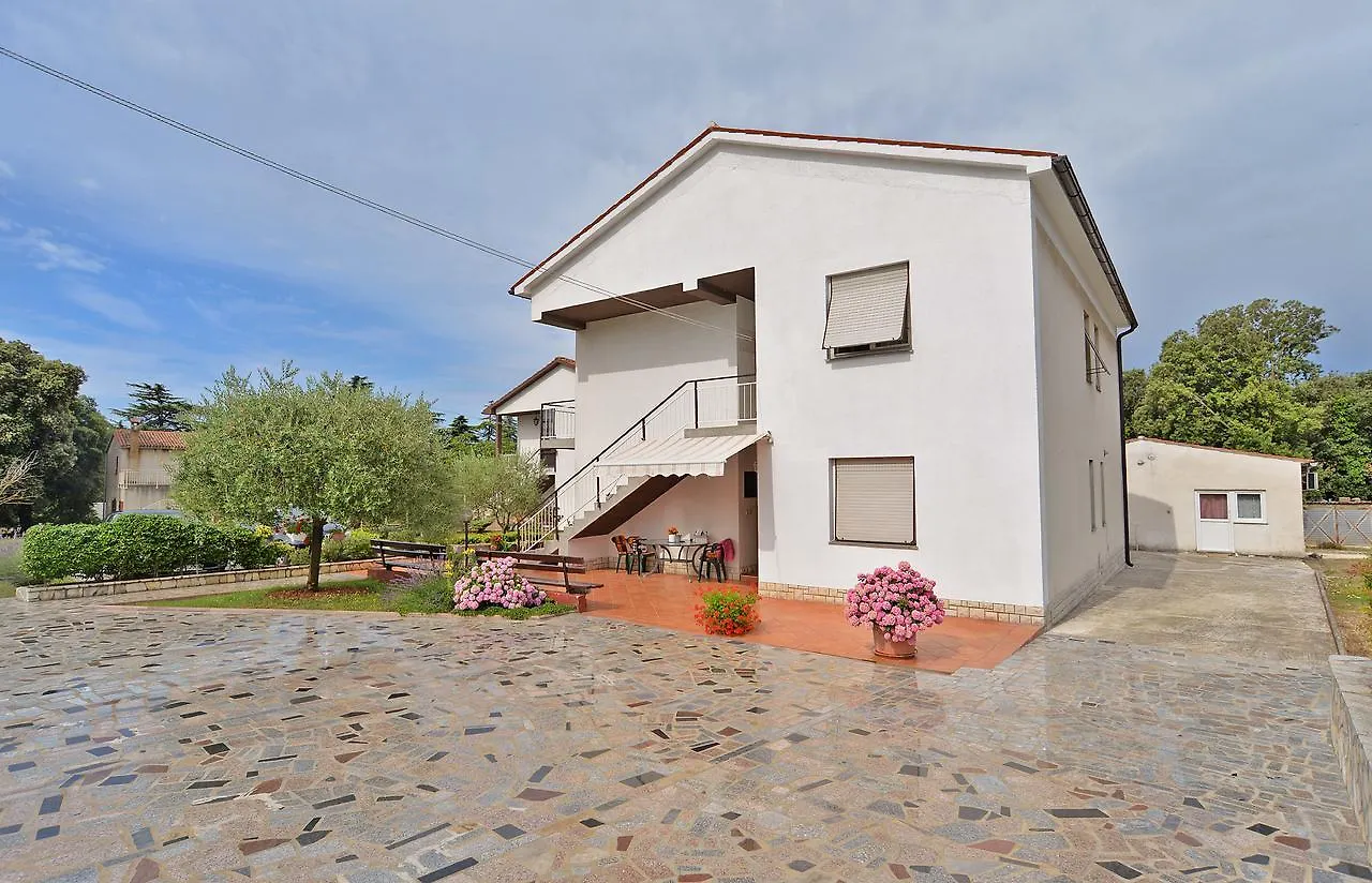 Apartment & Room Tanja 1552 Пула