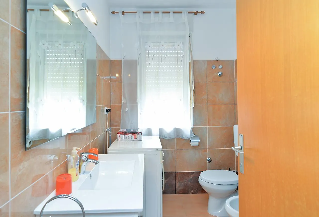 Гостевой дом Apartment & Room Tanja 1552 Пула