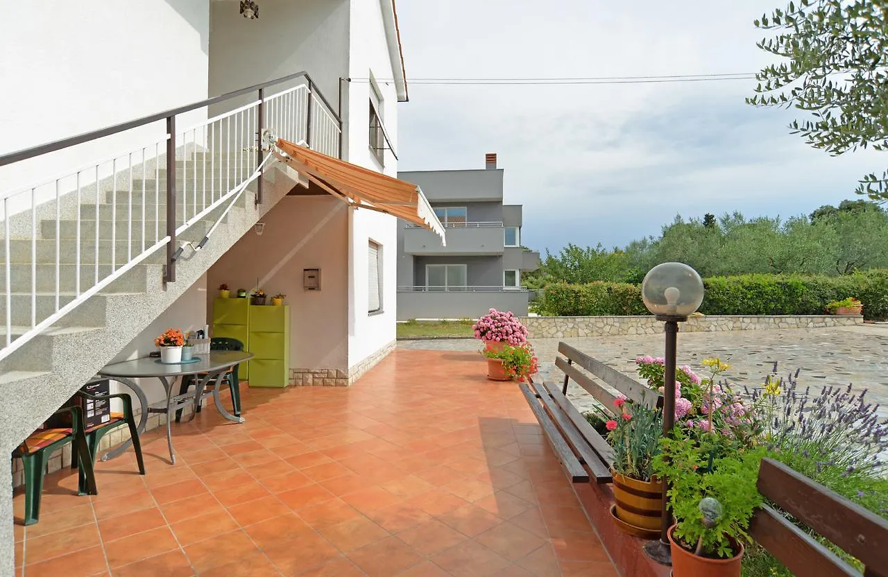 Apartment & Room Tanja 1552 Пула